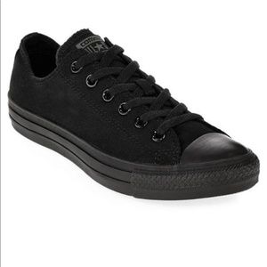 NWOB Converse black low top shoes